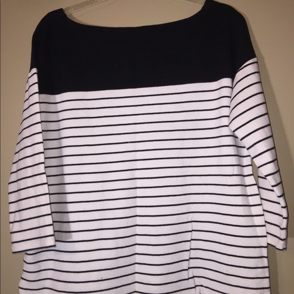 🍁🛍⚪️Old Navy Long Sleeve Shirt⚫️ - Picture 4 of 4